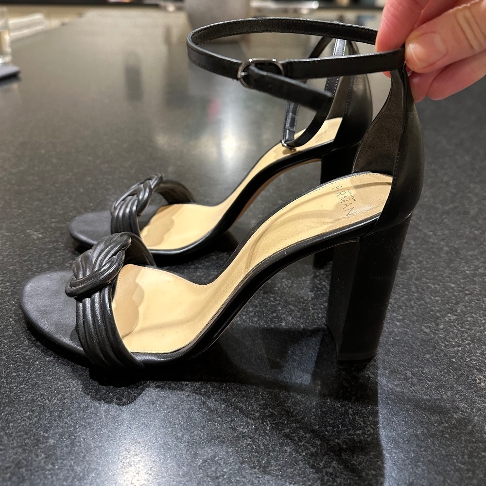Alexandre Birman Vicky Block Heel Leather Sandal, Women's size 40